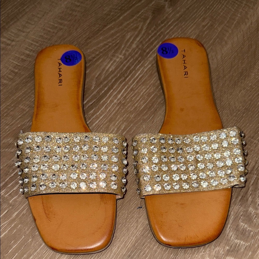 Women’s sandals